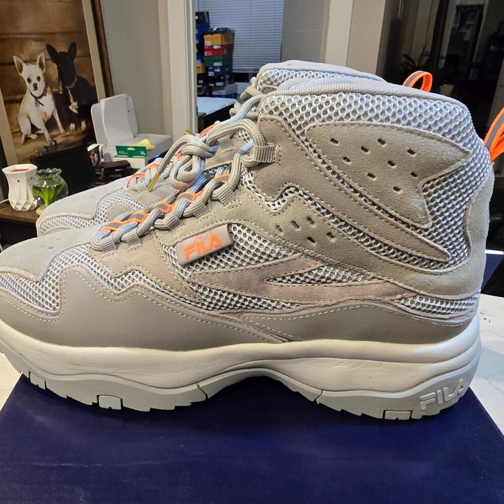 Fila Ranger Boot Mid-Top Suede Shoes Gray / Orange 1BM01277-082 Mens Size 10 NEW
